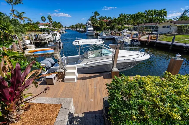 $2,595,000 | 2432 Northeast 22nd Avenue, Lighthouse Point, FL 33064