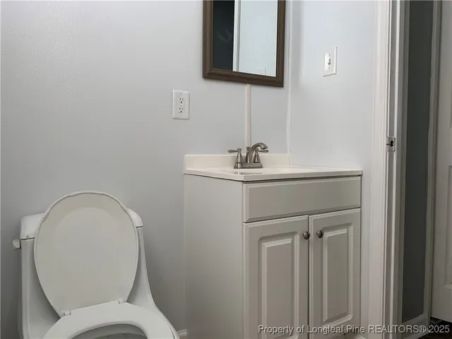 $1,000 | 602 Forest Street, Raeford, NC 28376