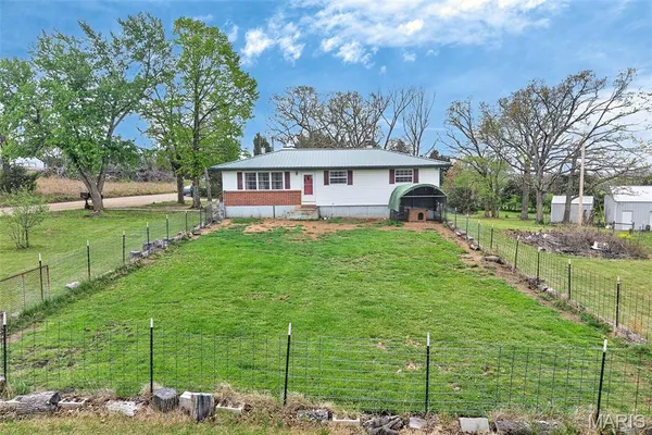$240,000 | 27 Pleasant Knoll Road, Stoutland, MO 65567
