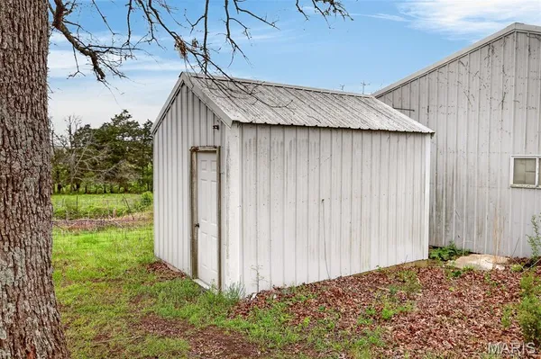 $240,000 | 27 Pleasant Knoll Road, Stoutland, MO 65567