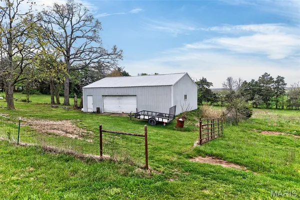 $240,000 | 27 Pleasant Knoll Road, Stoutland, MO 65567