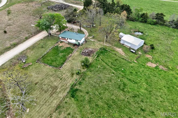 $240,000 | 27 Pleasant Knoll Road, Stoutland, MO 65567