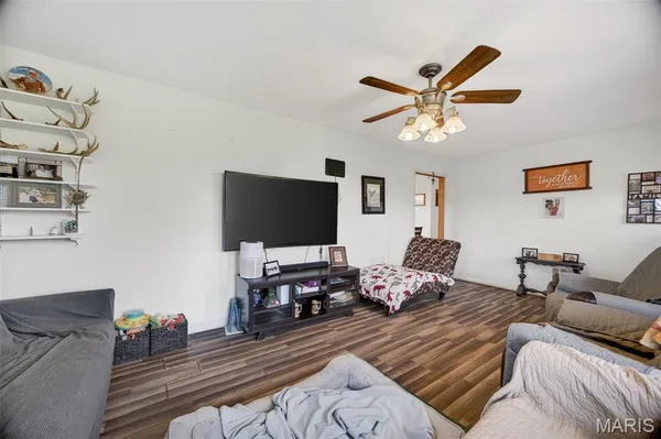 $240,000 | 27 Pleasant Knoll Road, Stoutland, MO 65567