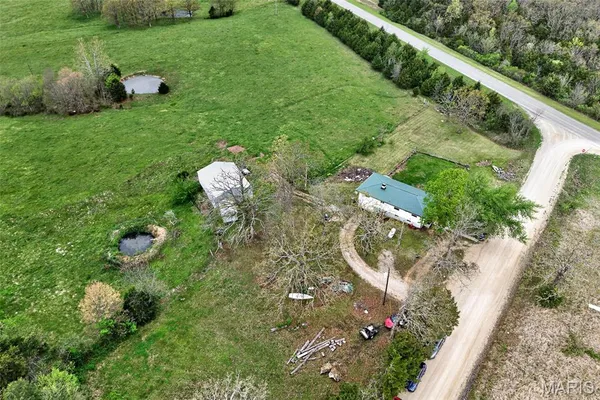 $240,000 | 27 Pleasant Knoll Road, Stoutland, MO 65567