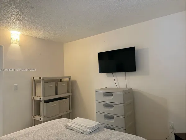 $2,400 | 5033 Northwest 7th Street, Unit 312, Miami, FL 33126