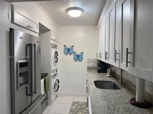 $2,400 | 5033 Northwest 7th Street, Unit 312, Miami, FL 33126