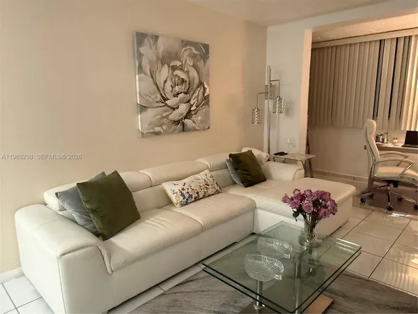 $2,400 | 5033 Northwest 7th Street, Unit 312, Miami, FL 33126