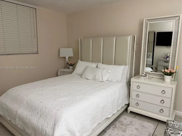 $2,400 | 5033 Northwest 7th Street, Unit 312, Miami, FL 33126