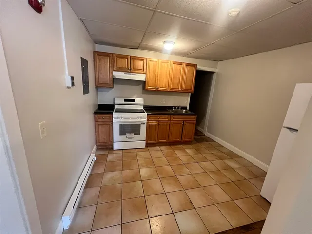 $1,750 | 166 Pine Street, Unit B, Attleboro, MA 02703