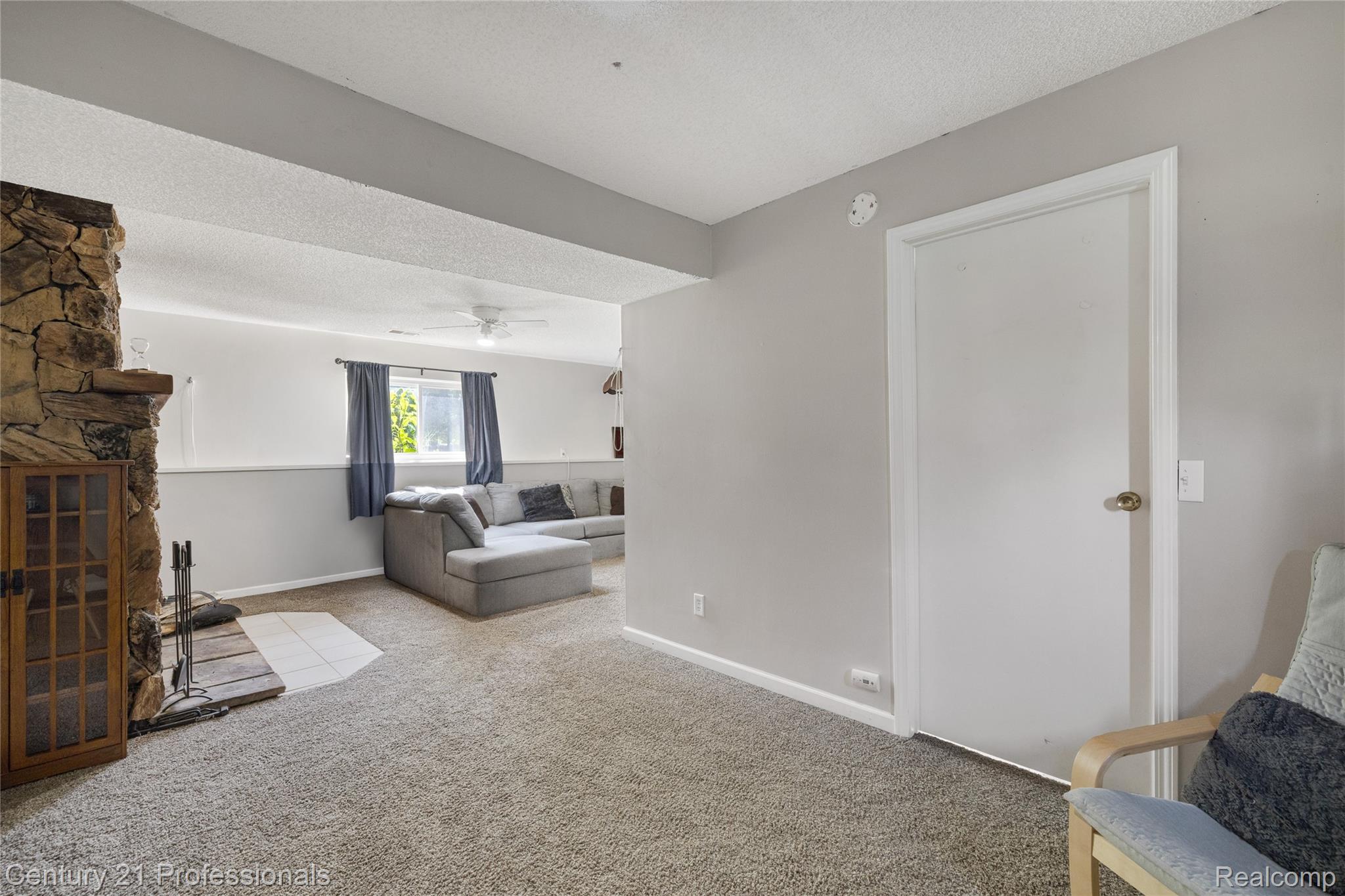 15037 Hogan Road Linden, MI 48451 - Photo 18 of 38 15037 Hogan Rd-21.jpeg