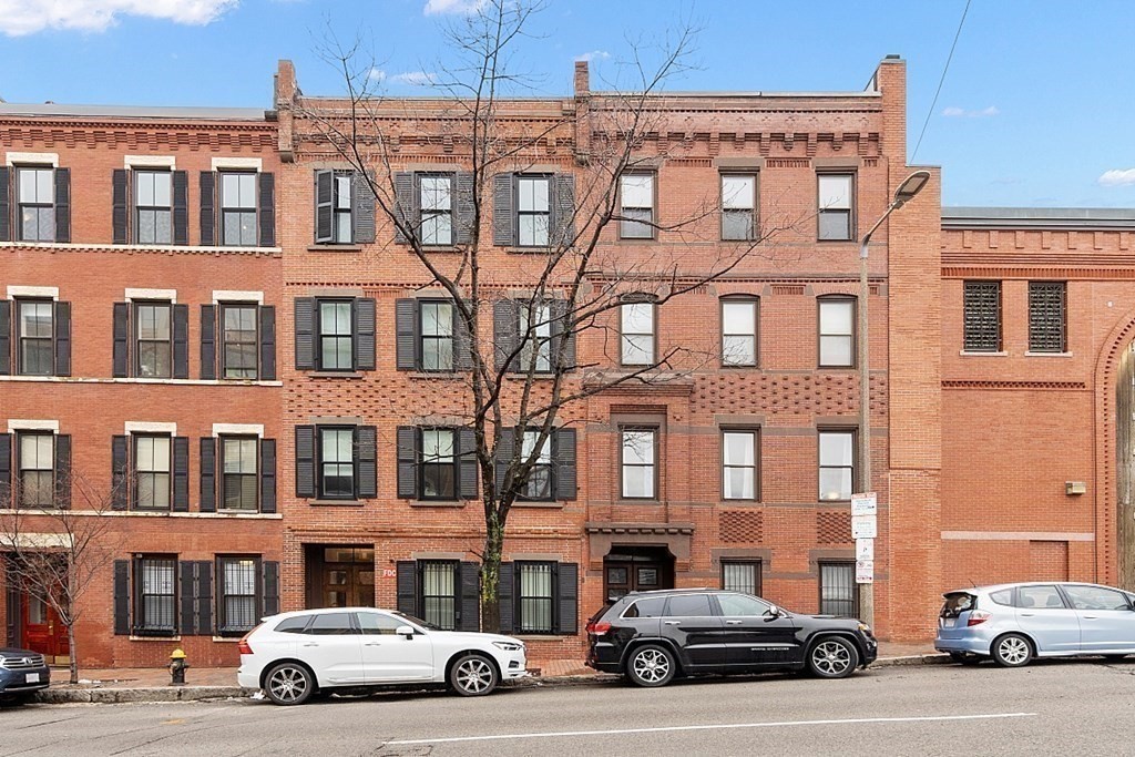 88 Berkeley Street, Unit 2 Boston, MA 02116 - Photo 23 of 25 Gallery Image 23