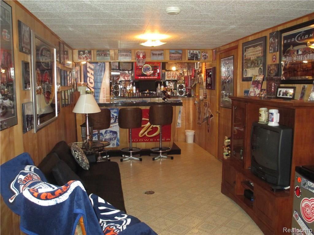 34648 Devonshire Road New Baltimore, MI 48047 - Photo 22 of 29 IMG_1941.JPG