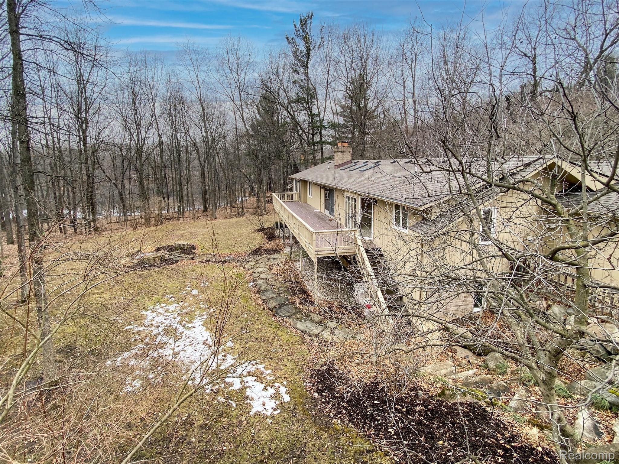 3755 Drahner Road Oxford, MI 48370 - Photo 31 of 35 Back Side.jpg