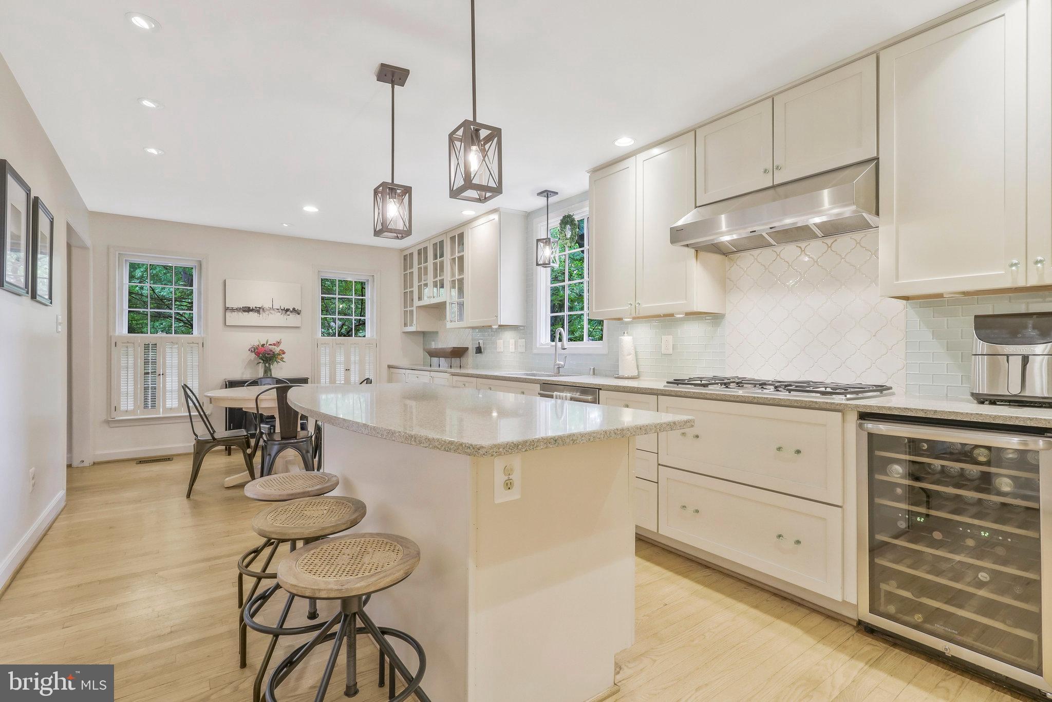 2048 Cobblestone Lane Reston, VA 20191 - Photo 9 of 31 Kitchen