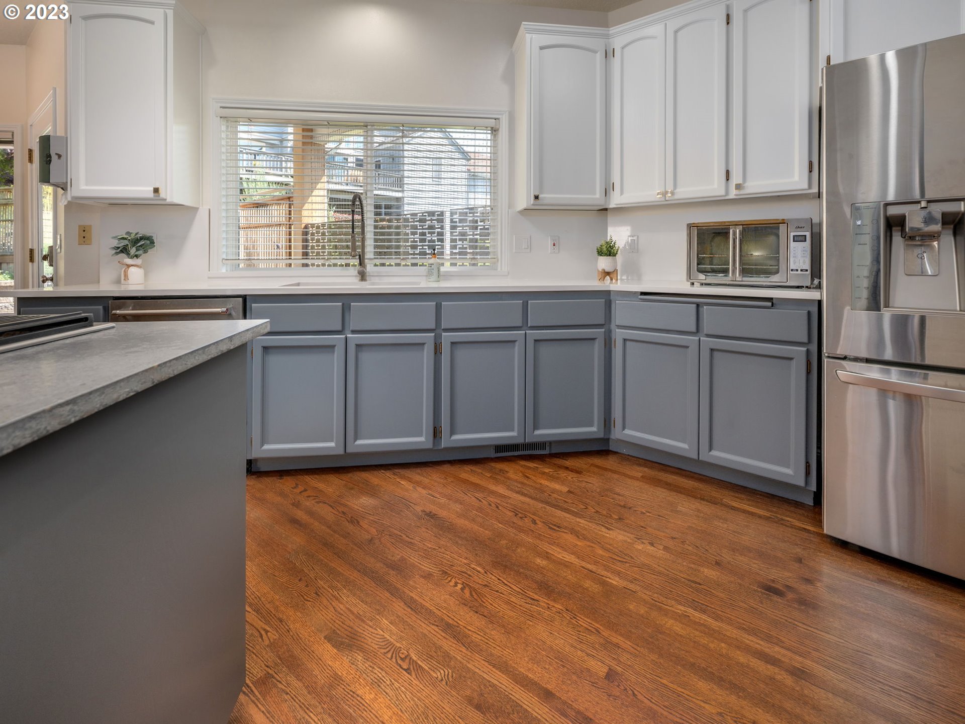 6569 Southwest Arranmore Court Portland, OR 97223 - Photo 13 of 48