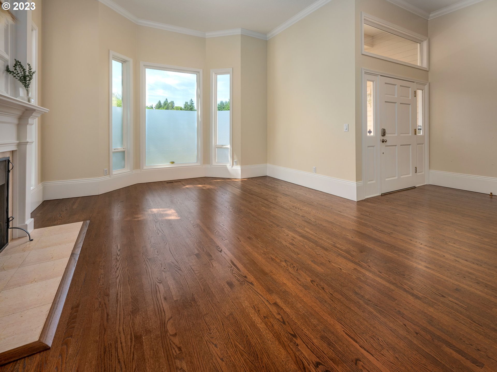 6569 Southwest Arranmore Court Portland, OR 97223 - Photo 5 of 48