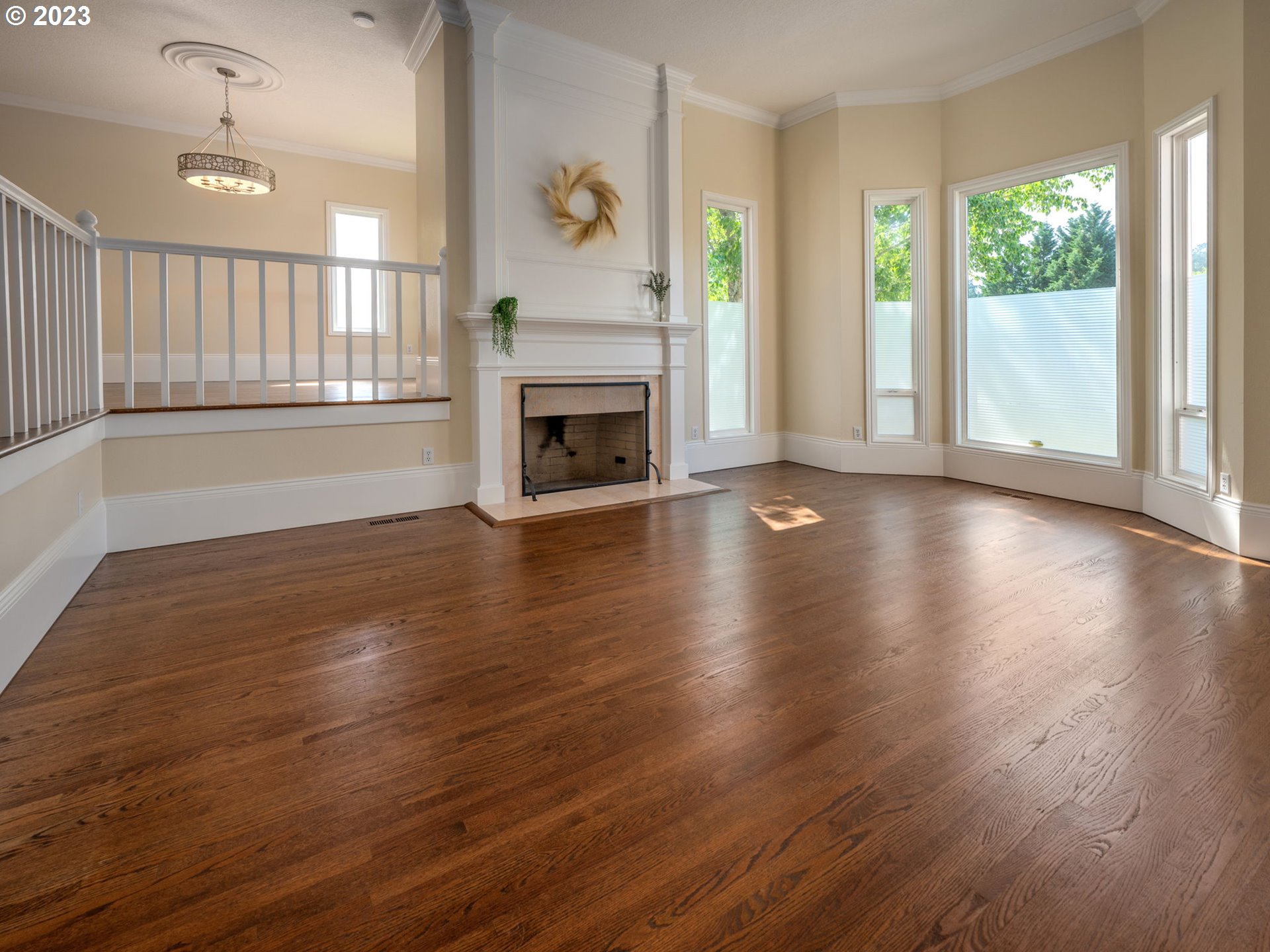 6569 Southwest Arranmore Court Portland, OR 97223 - Photo 7 of 48