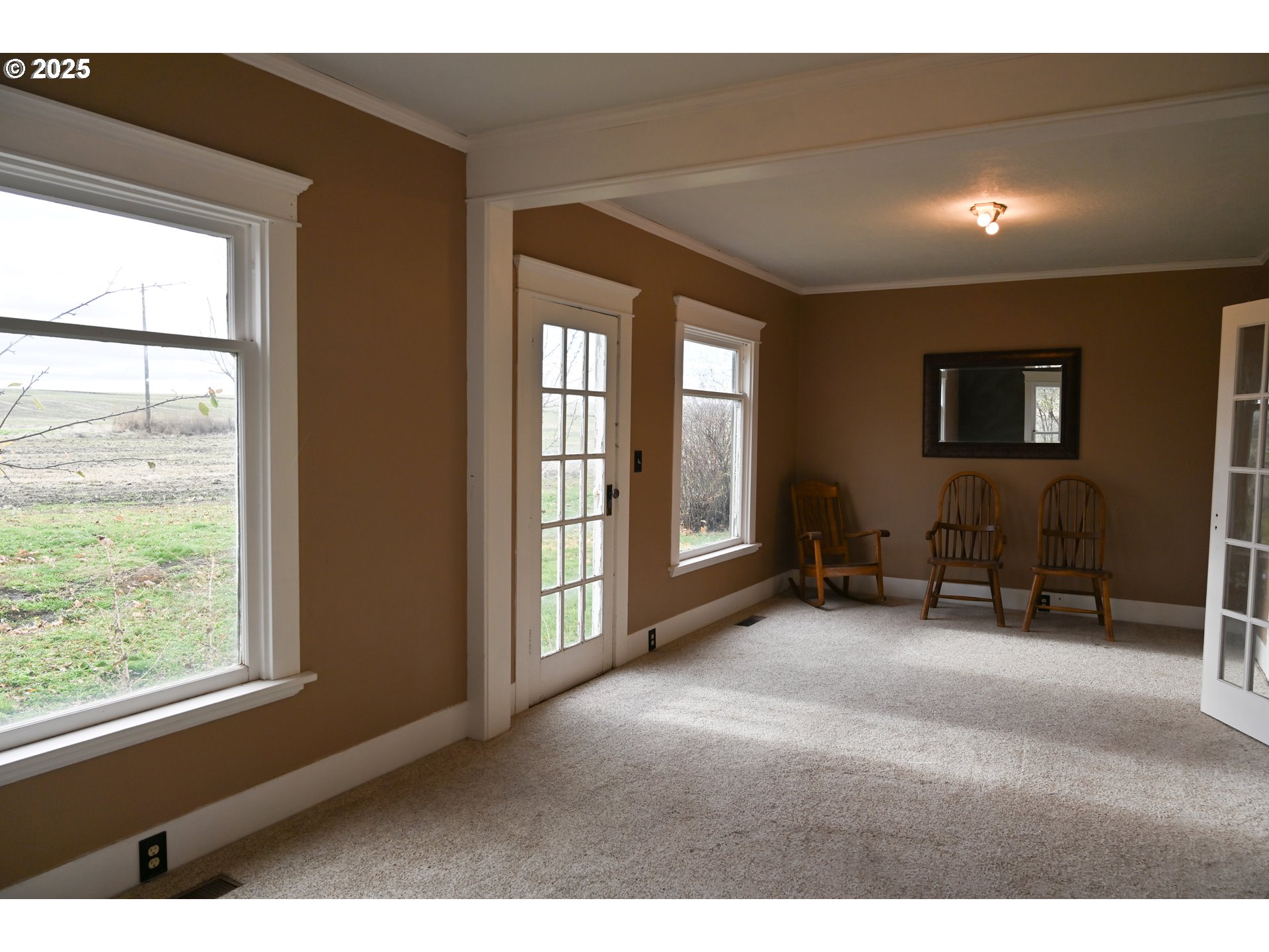 75938 Spring Hollow Road Adams, OR 97810 - Photo 14 of 26 a living room with furniture and a flat screen tv