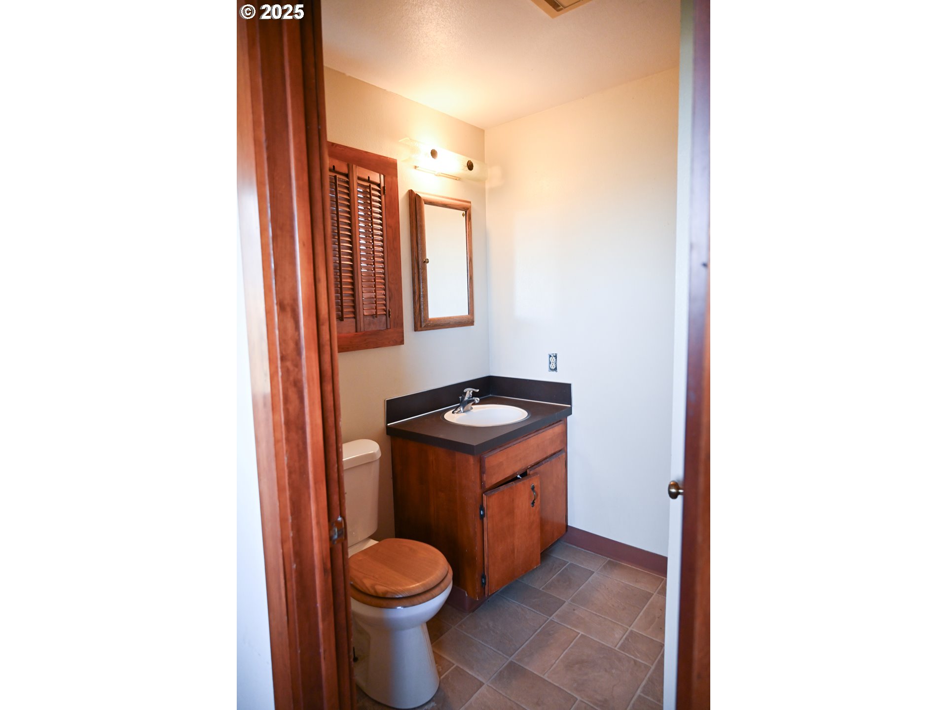 75938 Spring Hollow Road Adams, OR 97810 - Photo 8 of 26 a bathroom with a sink and a toilet