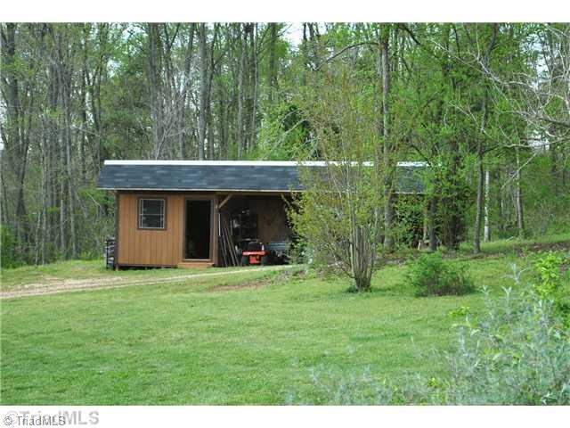 4550 Cooper Road Winston-Salem, NC 27127 - Photo 16 of 16 Other Bath.