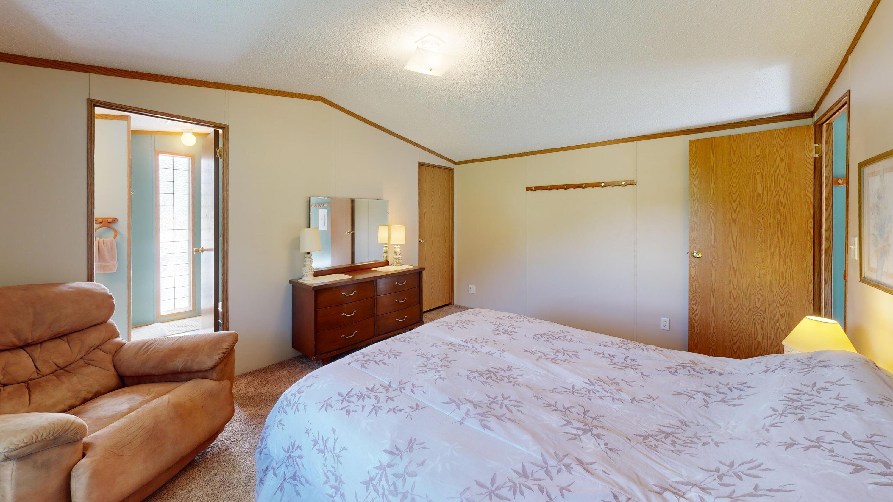 E2817 South Creek Road De Soto, WI 54624 - Photo 15 of 32 Master Bedroom