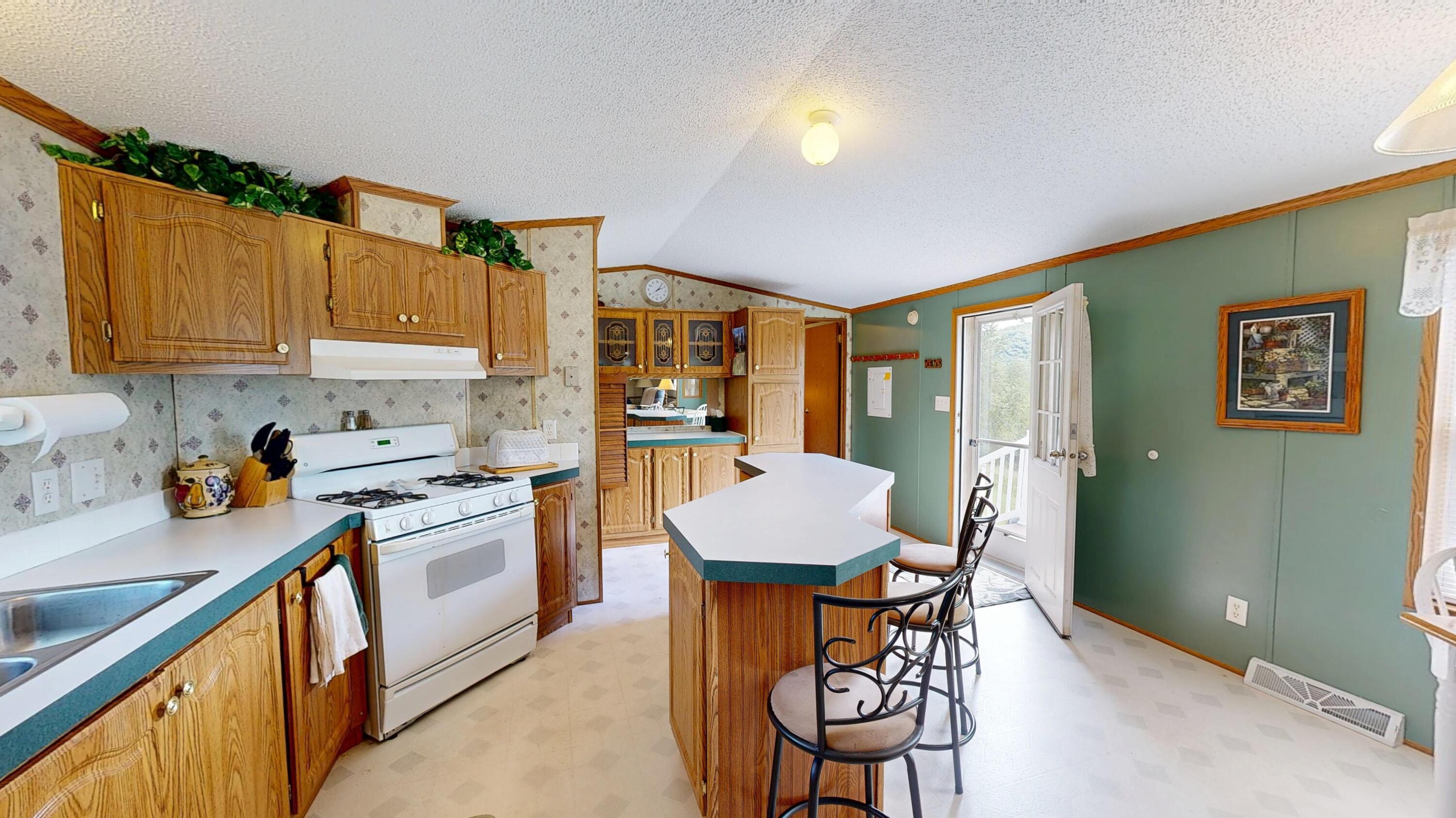 E2817 South Creek Road De Soto, WI 54624 - Photo 5 of 32 Kitchen