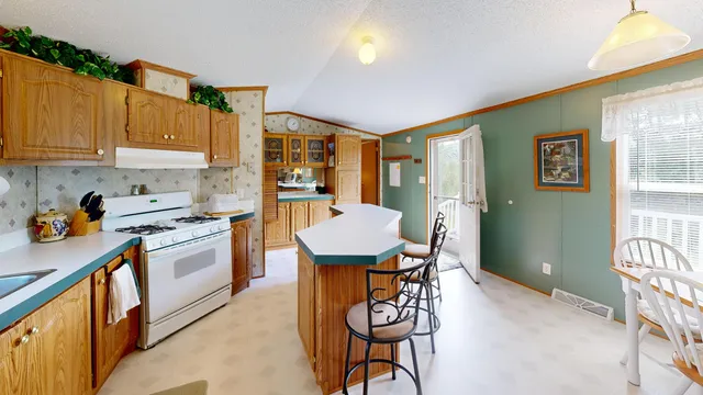 $190,000 | E2817 South Creek Road, De Soto, WI 54624