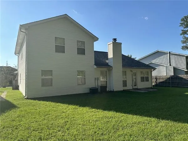 $2,395 | 1038 Sun Valley Lane, Slidell, LA 70460