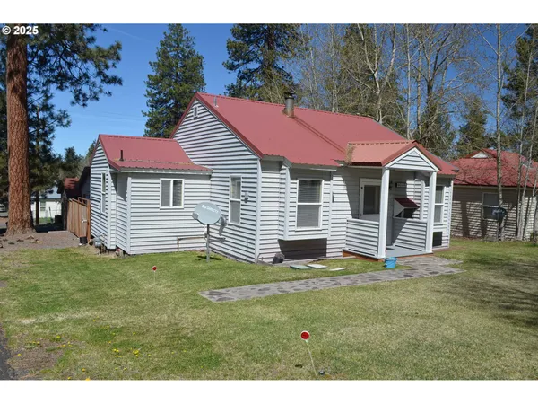 $270,000 | 138118 Hillcrest Street, Gilchrist, OR 97737