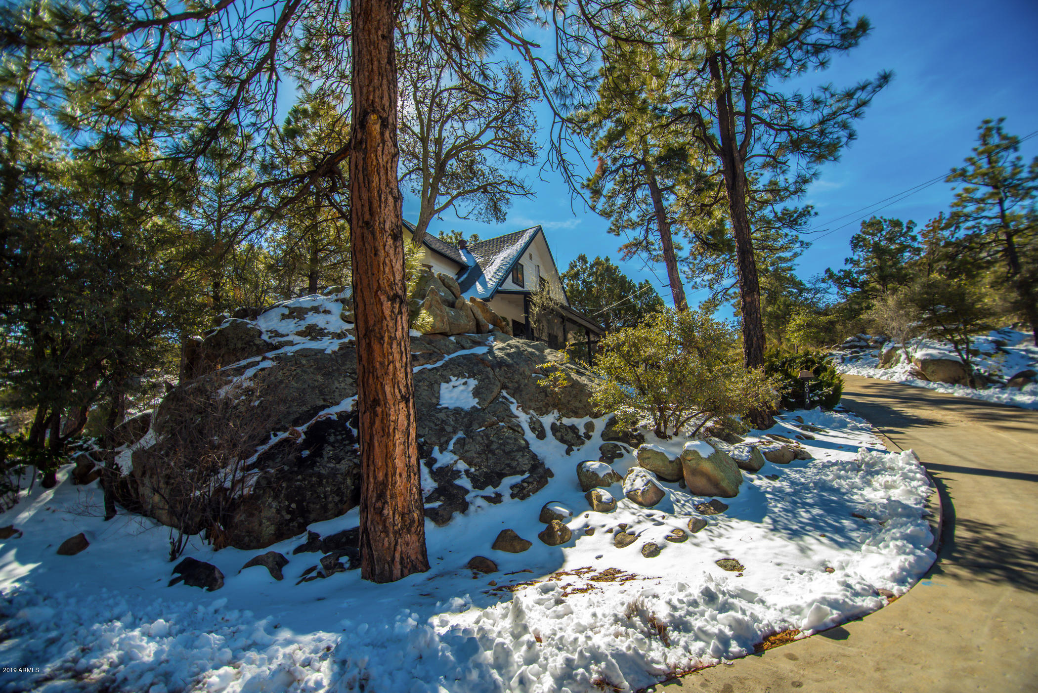 2015 Idylwild Road Prescott, AZ 86305 - Photo 2 of 30 3 -Gently sloping drive to main level