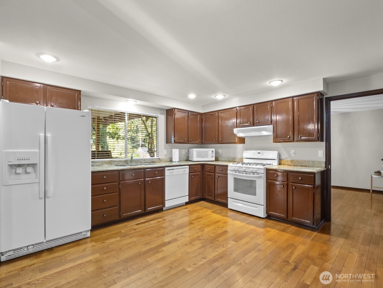 18008 25th Drive Southeast Bothell, WA 98012 - Photo 12 of 36 Gallery Image 12