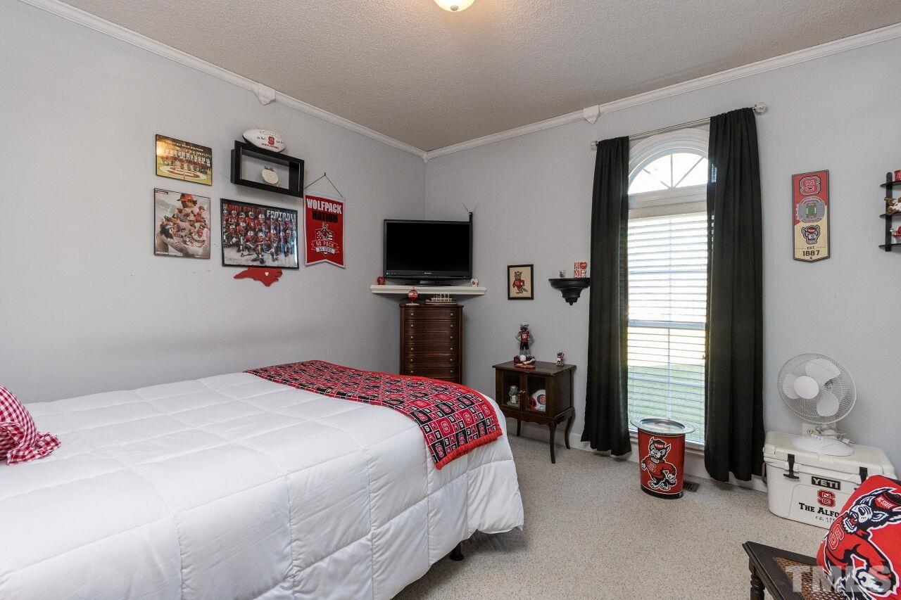 172 Davis Road Wendell, NC 27591 - Photo 12 of 21 Gallery Image 12