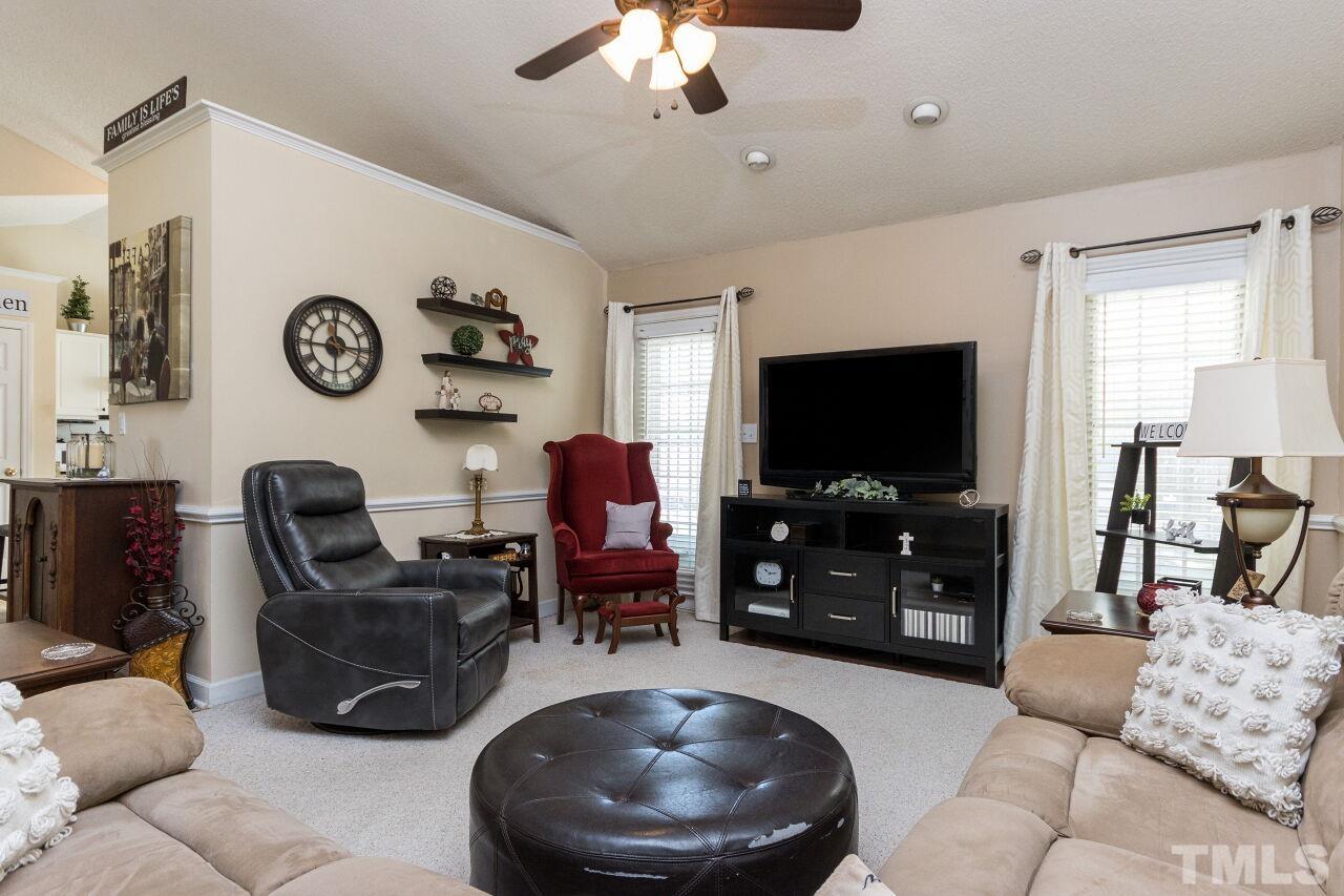 172 Davis Road Wendell, NC 27591 - Photo 5 of 21 Gallery Image 5