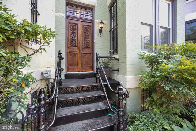 $1,320,000 | 151 E Street Southeast, Washington, DC 20003
