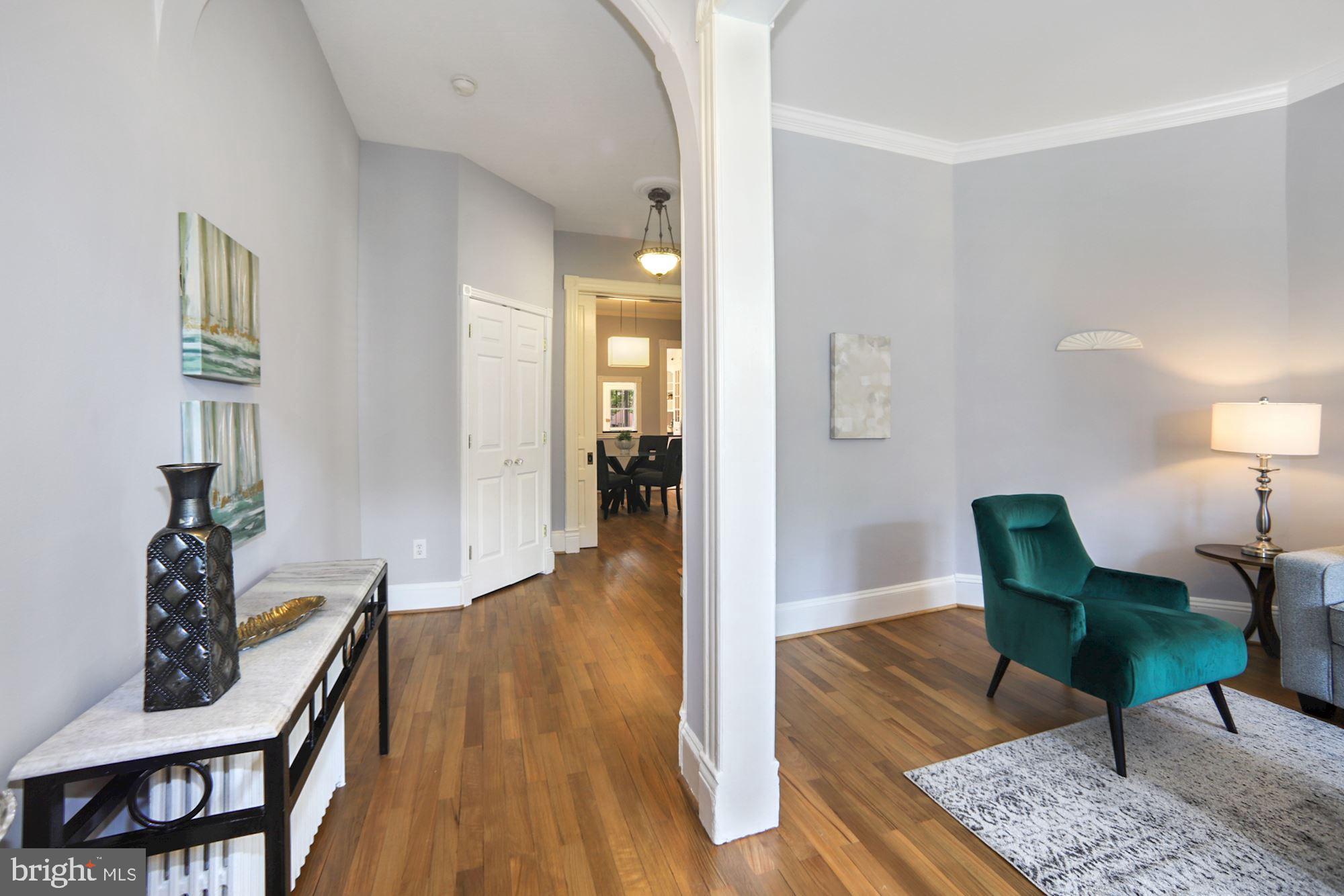 151 E Street Southeast Washington, DC 20003 - Photo 5 of 27 Foyer