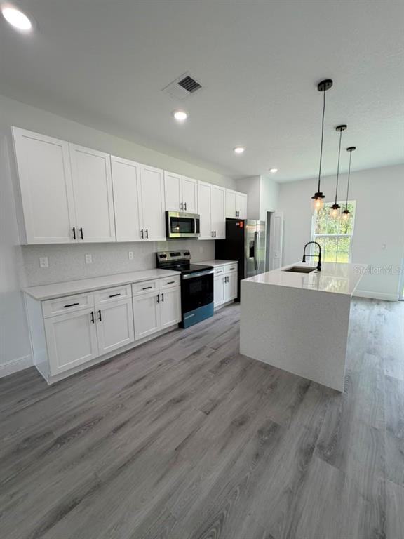5978 Southwest 154th Lane Road Ocala, FL 34473 - Photo 3 of 19