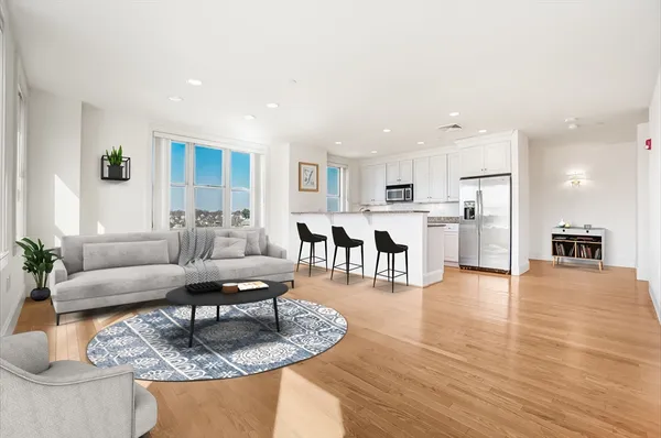 $4,000 | 116-128 Rantoul Street, Unit 509, Beverly, MA 01915