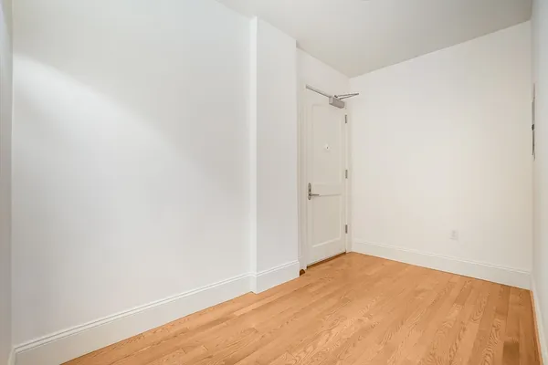 $4,000 | 116-128 Rantoul Street, Unit 509, Beverly, MA 01915