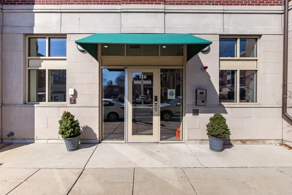 $4,000 | 116-128 Rantoul Street, Unit 509, Beverly, MA 01915