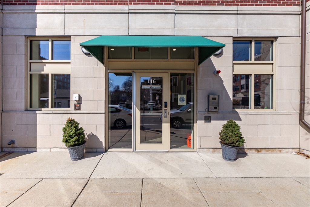 116-128 Rantoul Street, Unit 509 Beverly, MA 01915 - Photo 28 of 31