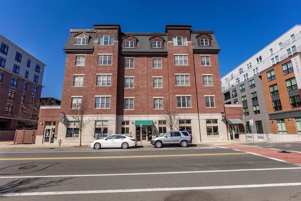 $4,000 | 116-128 Rantoul Street, Unit 509, Beverly, MA 01915
