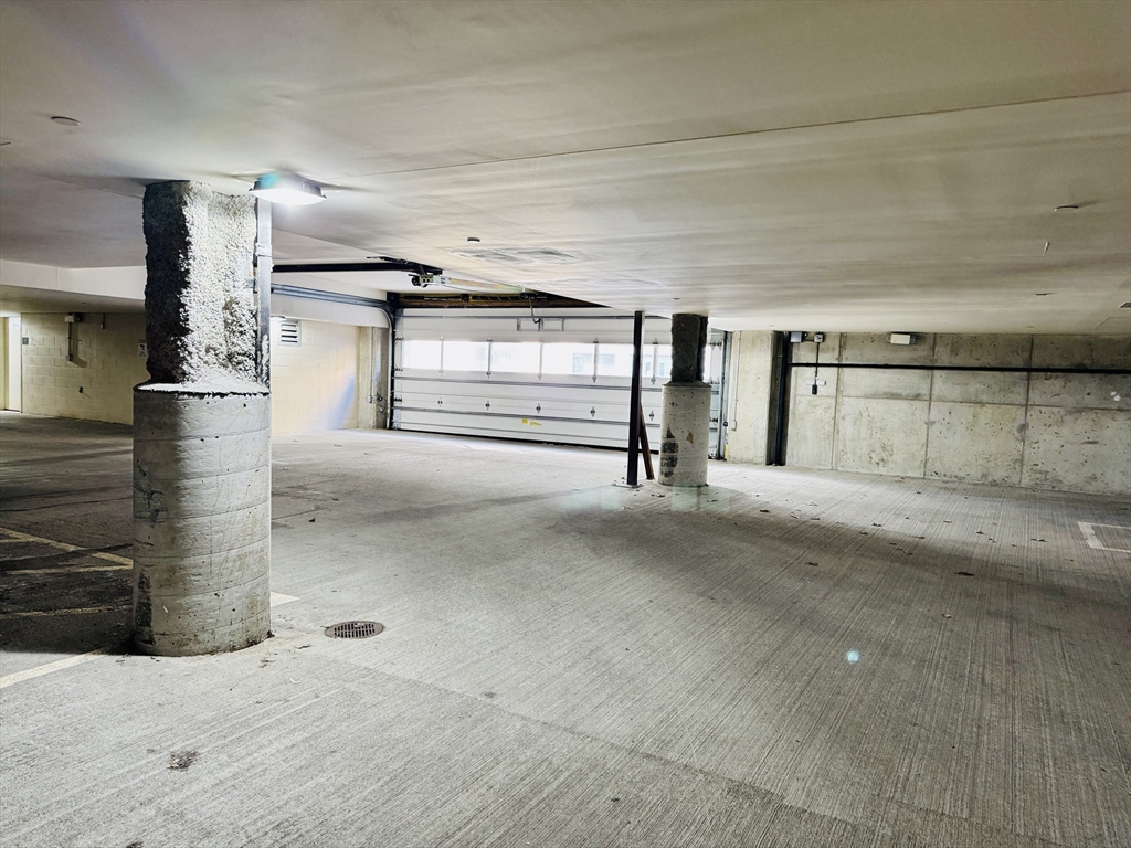 116-128 Rantoul Street, Unit 509 Beverly, MA 01915 - Photo 31 of 31