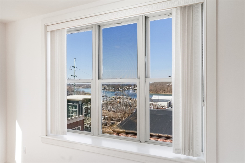 116-128 Rantoul Street, Unit 509 Beverly, MA 01915 - Photo 6 of 31