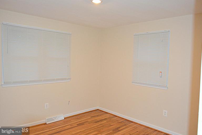 5239 Sands Road Lothian, MD 20711 - Photo 9 of 19 Bedroom
