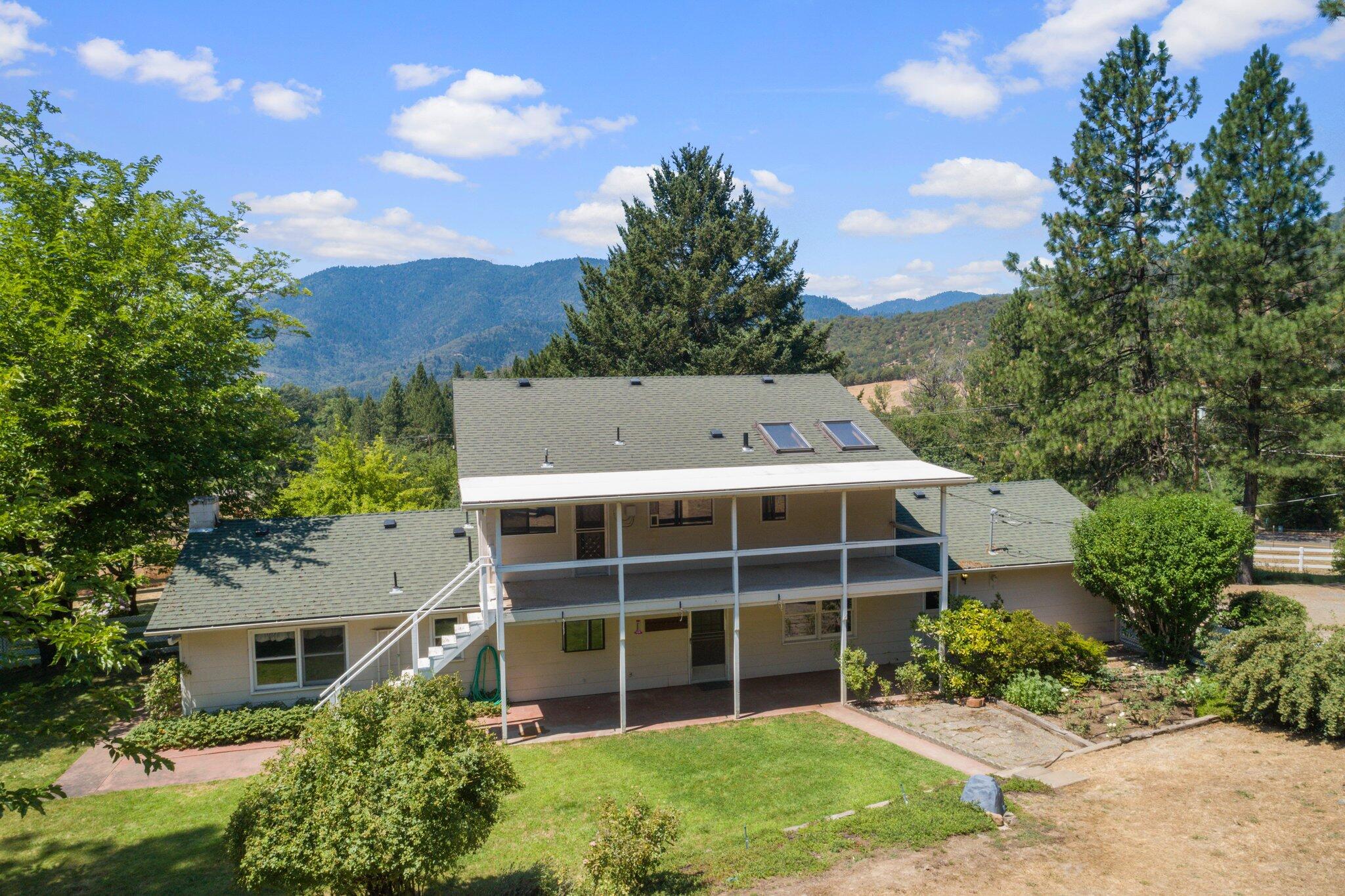 946 Wards Creek Road Rogue River, OR 97537 - Photo 53 of 56 4-web-or-mls-DJI_0017