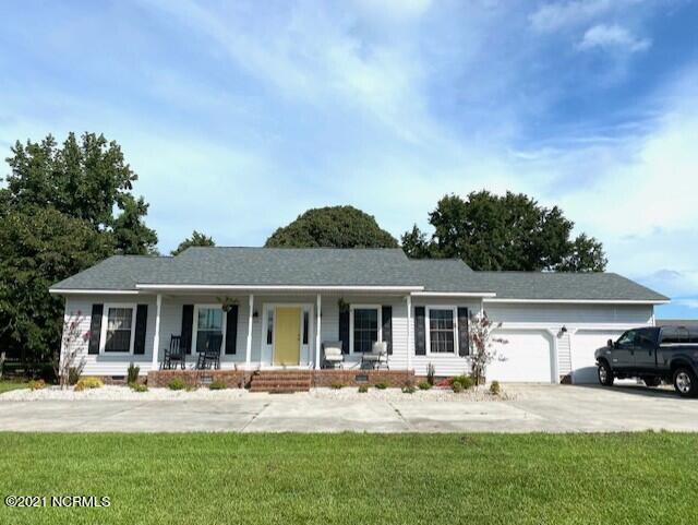 540 Swansboro Loop Road Swansboro, NC 28584 - Photo 2 of 31 thumbnail_IMG_0353
