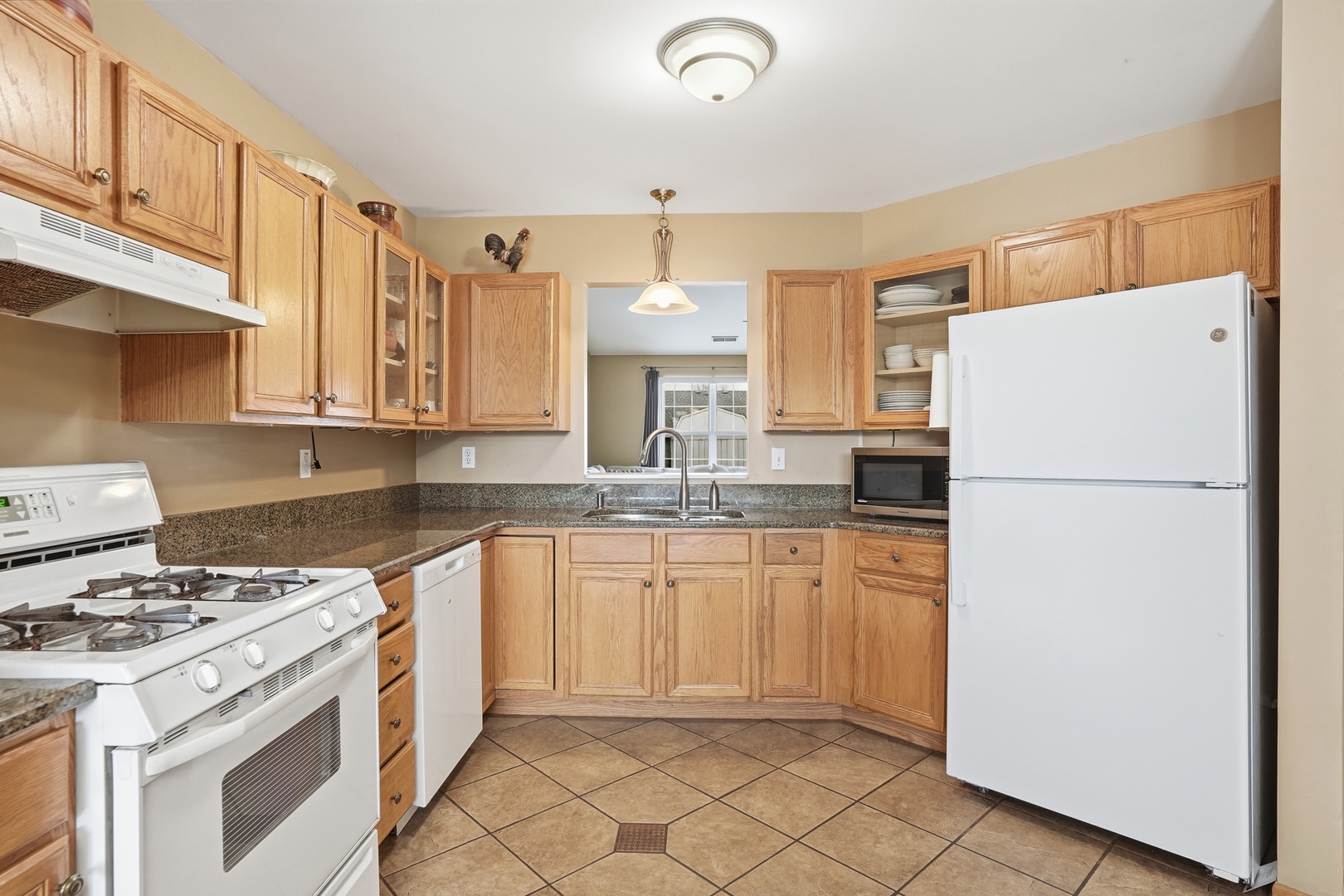 2952 Freedom Circle Crown Point, IN 46307 - Photo 5 of 21