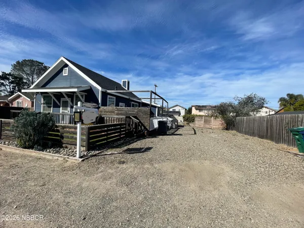 $589,900 | 275 Prescott Lane, Santa Maria, CA 93455