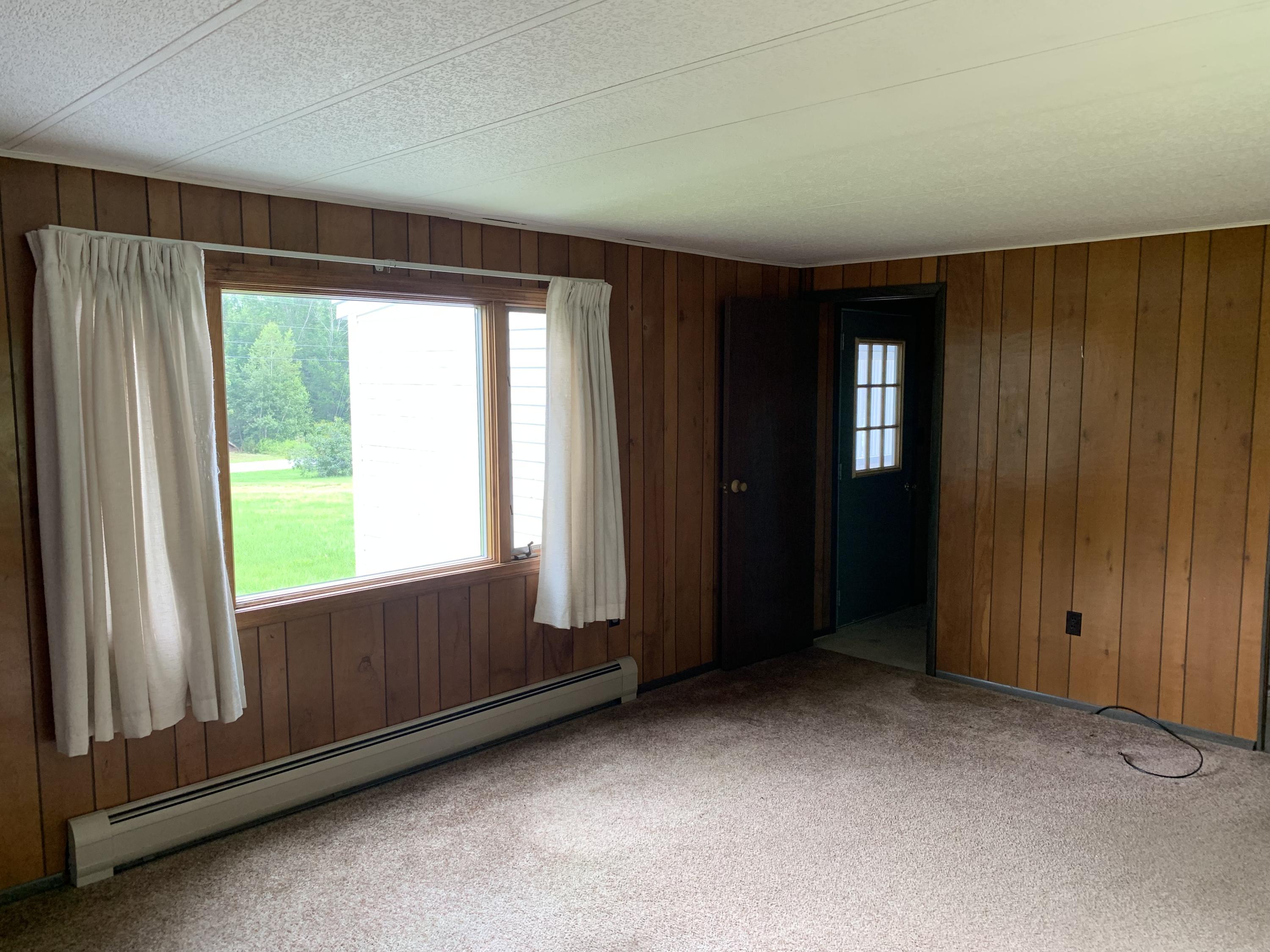 833 East Benton Road Waterville, ME 04901 - Photo 17 of 36 Living Room