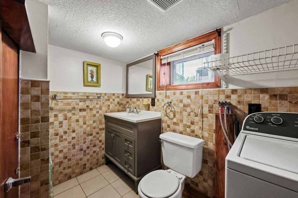 81 Healey Street Springfield, MA 01151 - Photo 29 of 31